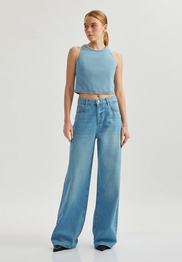 WIDE LEG  - Flared Jeans