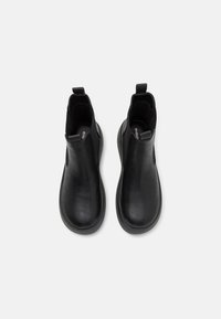 Even&Odd Botines con plataforma - black