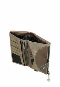 Cartera marrón y gris metálico con múltiples ranuras para tarjetas, compartimentos con cremallera y un acabado liso y texturizado. Cuenta con un tirador de cremallera decorativo.