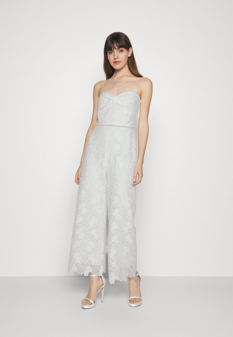 ML Monique Lhuillier STRAPLESS Jumpsuit ivory/offwhite Zalando.co.uk