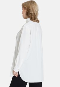 Jascha Stockholm Blúzka so zapínaním na gombíky - offwhite
