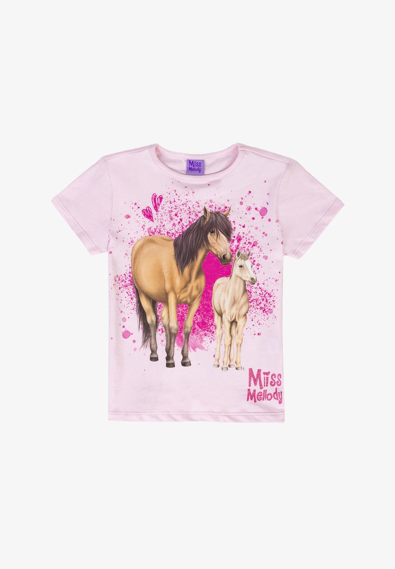 T-shirt di cotone rosa con illustrazioni di un cavallo marrone e un puledro, con accenti di schizzi rosa e testo "Miss Melody" in font lucido.