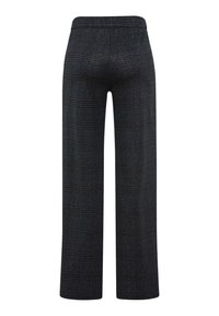 Pantalon large noir et gris avec un motif à carreaux subtil, taille élastique et coupe droite.
