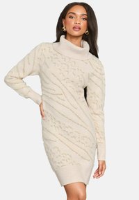 Lipsy REGULAR FIT - METALLIC INSERT ZEBRA - Pletené šaty - cream