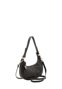 Borsa a tracolla in pelle nera con forma arrotondata, dettagli in hardware dorato, chiusura con zip e tracolla regolabile. Texture liscia con dettagli minimi.