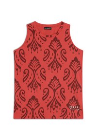 Top senza maniche rosso in tessuto, caratterizzato da un motivo decorativo rosso scuro e dal logo del marchio "FREDDY Training" in basso a destra.