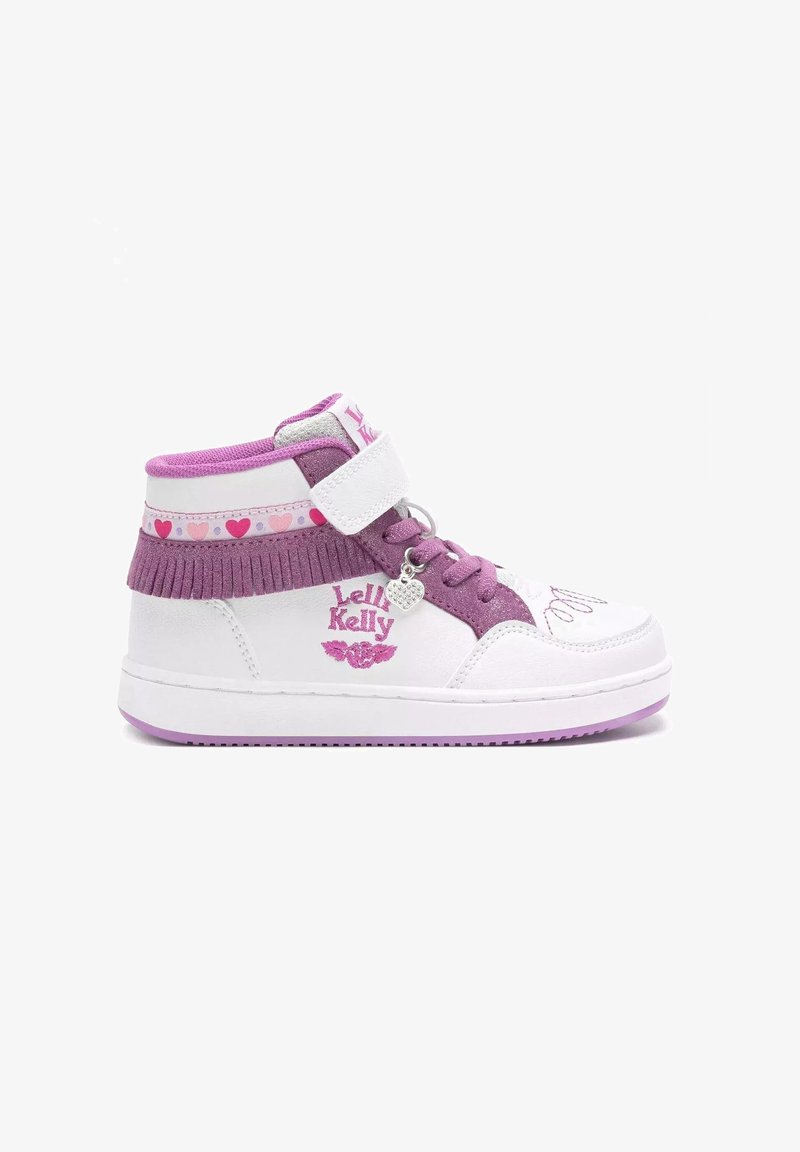 Sneaker mid-top bianchi e viola con cinturino in velcro, motivi a cuore e dettagli glitterati. Presenta un colletto in tessuto testurizzato e un dettaglio con il logo.