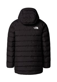 Doudoune noire avec capuche, présentant un design matelassé horizontal, une texture lisse et un petit logo blanc en haut à gauche au dos.