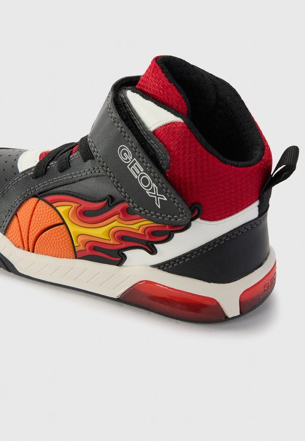 LIGHT UP INEK – Lauflernschuh