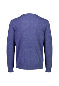 Lila Pullover mit langen Ärmeln, rundem Halsausschnitt und gerippten Bündchen und Saum. Aus weichem, strukturiertem Stoff mit glatter Oberfläche gefertigt.