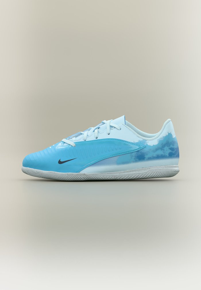 Nike PHANTOM 6 LOW CLUB ERLING HAALAND IC UNISEX - Indoor football boots - baltic blue/blue eclipse/glacier blue