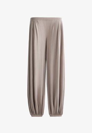 OYSHO, PINSTRIPE JOGGERS - Pantalon classique - beige