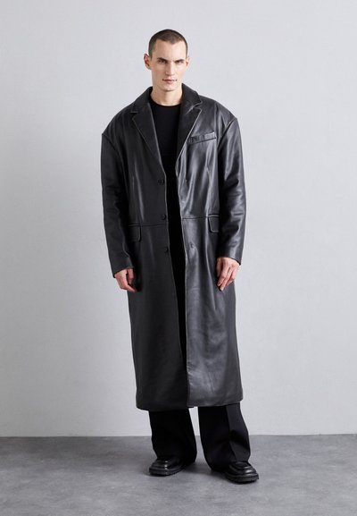032c ORION COAT - Klassischer Mantel - black