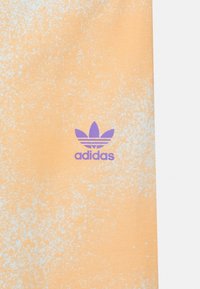 adidas Originals - Legingi — bikses - almost blue/hazy orange - 2