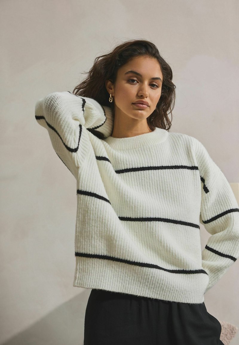 Next Pullover - monochrome stripe