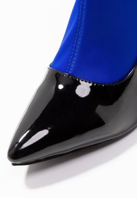 BEBO Botines de tacón - blue