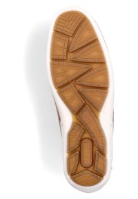 Sneaker-Außensohle mit einer Gummisohle in Beige, einem detaillierten Profil und einer weißen Zwischensohle sowie einer strukturierten Oberfläche für besseren Halt.