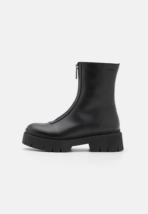 KRIS ZIP BOOTIE - Platform ankle boots - black