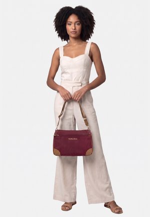 Gian Marco Venturi, GIAN MARCO VENTURI SHOULDER BAG - Borsa a mano - red