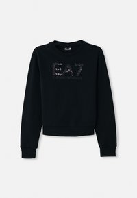 Fekete, rövidített pulóver hosszú ujjakkal, kerek nyakkivágással, és fényes, flitteres "EA7" logóval, amely a "EMPORIO ARMANI" felirat fölött helyezkedik el az elején.