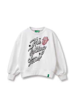 Sweatshirt blanc avec de longues manches bouffantes. Affiche un design graphique des "The Rolling Stones" en écriture noire et un logo en forme de langue rouge.