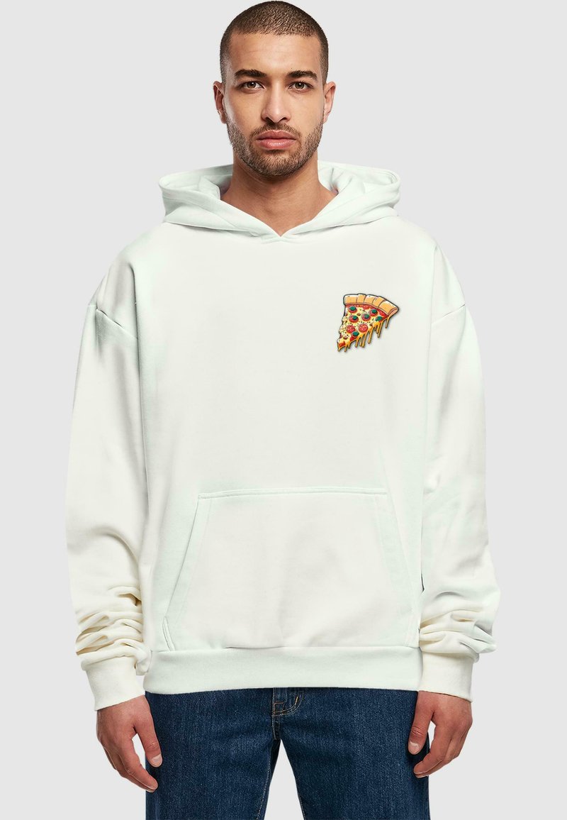 Felpa bianca in cotone, con una grafica a forma di fetta di pizza sul petto sinistro. Ha una tasca a marsupio e una vestibilità comoda.