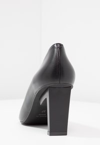 Zign Pumps - black
