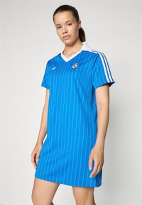 adidas Originals REAL MADRID ICON DRESS - Klupska odjeća - bluebird/white