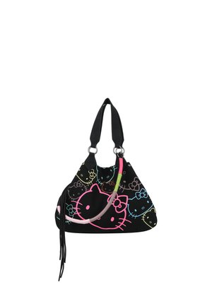 Sac hobo en tissu noir avec un imprimé coloré de Hello Kitty. Il présente une large bandoulière, des accents roses et des détails à franges.