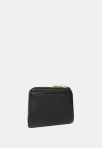 Portafoglio in pelle nera con finitura texture, forma rettangolare e dettaglio della cerniera dorata. Design compatto ideale per carte e contante.