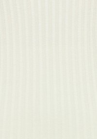 Tissu crème clair avec un motif tricoté côtelé vertical large et étroit, présentant des variations subtiles de texture.