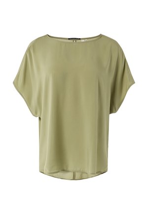 Blusa corta de manga corta en verde oliva, fabricada con un tejido ligero y suave. Presenta un escote redondeado y un dobladillo ligeramente curvado para un ajuste relajado.