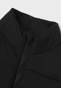 Thumbnail Image 5