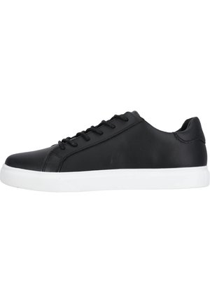 BRITANNIA - Sneakers - black
