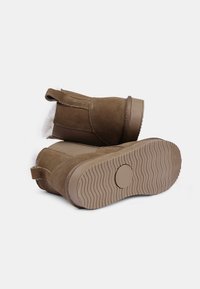 Bata WEINBRENNER - Stivali da neve  - brown