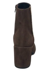 Stivale alla caviglia in suede marrone con tacco a blocco, caratterizzato da una texture liscia e una cerniera sul retro. Design semplice con una silhouette pulita.