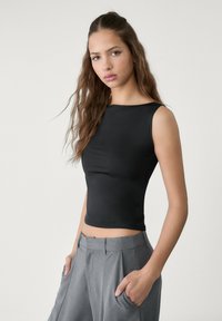 Stradivarius - BOAT NECK SLEEVELES - Top - black Miniaturebillede 1