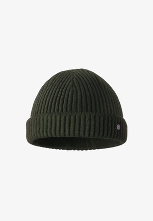 Berretto lavorato a maglia di colore verde scuro con una texture a coste, dotato di un risvolto e di un piccolo logo laterale. Materiale morbido e caldo.