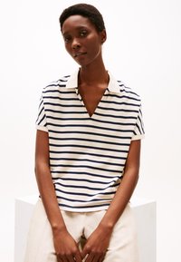 Thumbnail Image 4