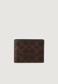 Portofel bifold maro cu un model abstract maro închis pe o suprafață din piele texturată, pe un fundal uniform deschis.