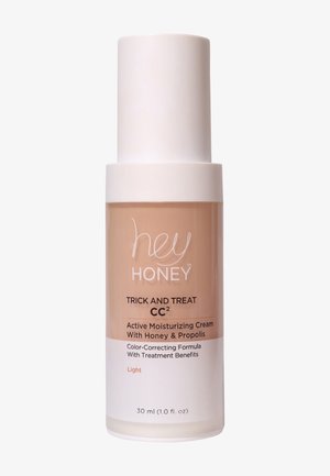 Hey Honey Skincare TRICK AND TREAT CC² ACTIVE MOISTURIZING CC CREAM - CC cream - light