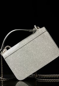 Lipsy SMALL CHAIN SHOULDER - Axelremsväska - silver