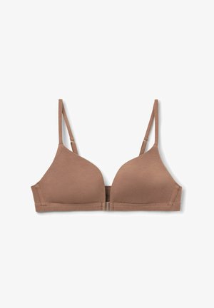 Brązowy trójkątny stanik z miękkiego materiału, z regulowanymi ramiączkami i prostym zapięciem na plecach. Gładka faktura i bezszwowy design.