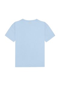 Camiseta de algodón azul claro con mangas cortas, un escote redondo y una textura suave; sin gráficos ni logotipos visibles.