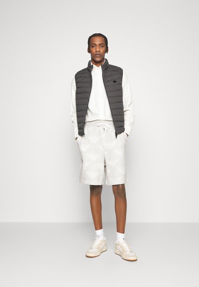 Emporio Armani DOWN WAISTCOAT - Colete - carbone