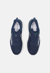 Saucony RIDE 17 - Hardloopschoenen voor op de weg - navy/gum