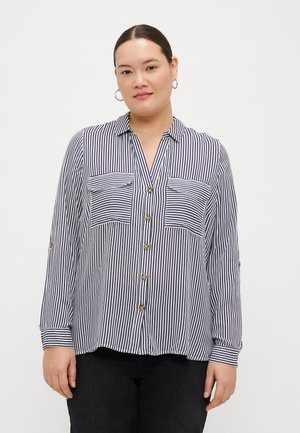 VMCBUMPY SHIRT NEW - Button-down blouse - snow white/india ink