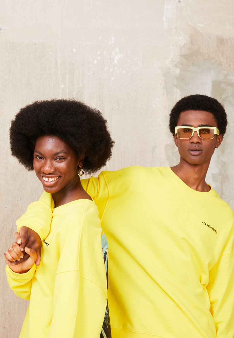 Damen Sweatshirts | Les Benjamins UNISEX Sweatshirt gold/yellow/gelb - EC47484 Damen Sweatshirts | Les Benjamins UNISEX Sweatshirt gold/yellow/gelb - EC47484