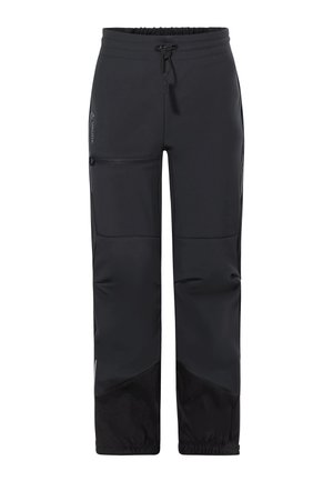 Schwarze Softshell Outdoor-Hose mit elastischem Bund, verstellbarem Kordelzug, Reißverschlusstasche am Oberschenkel und verstärkten unteren Beinabschnitten.