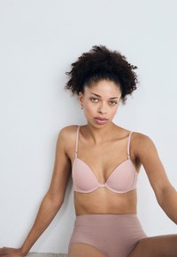 Chantelle HIGH WAIST BRIEFS - Fecskék - burned pink